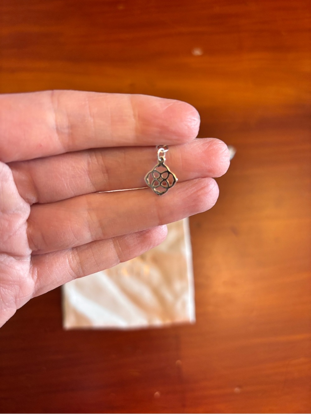 Kendra Scott Silver Necklace with White Faceted Pendant - Picture 3 of 4